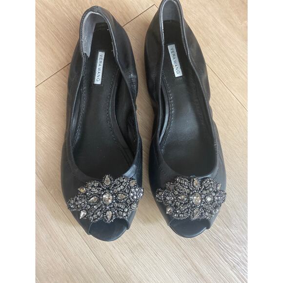 Vera Wang flats women’s size 5.5 black leather peep toe jeweled maximalist - Picture 1 of 4